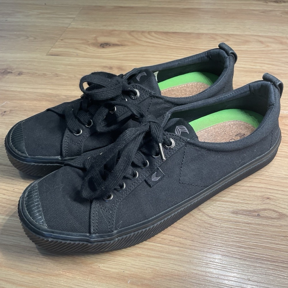 CARIUMA OCA Low All Black Canvas Sneakers Women 9.5 Mens US 8 Shoes Sustainable